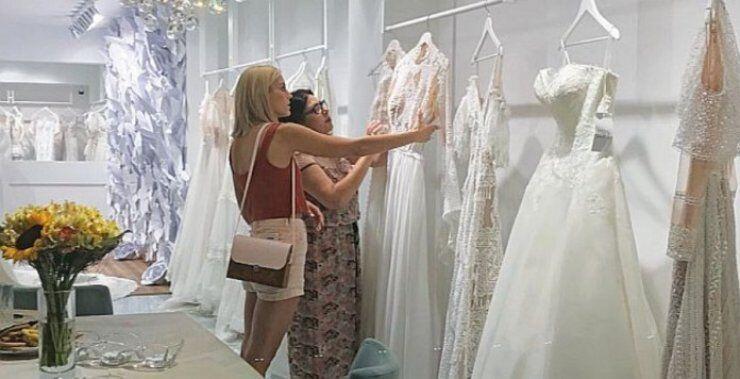 Παντρεύεται σήμερα αγαπημένη Ελληνίδα παρουσιάστρια!