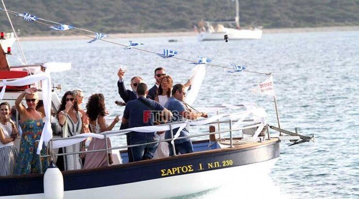 Πρώτη φορά εικόνες από το γάμο επώνυμου ζευγαριού της ελληνικής showbiz