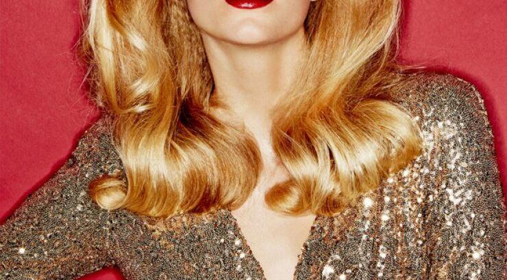 Ένα γιορτινό μακιγιάζ με Disco Glam επιρροές