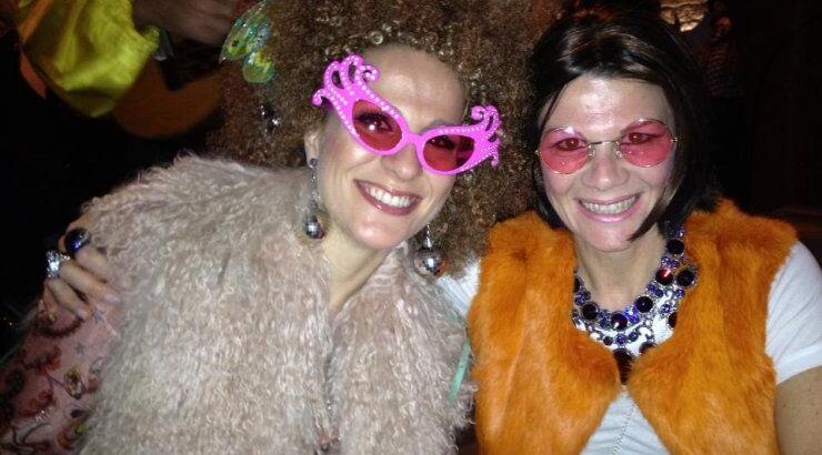 Έλσα και Ινώ Αναστασιάδη: Αυτή την φορά ντύθηκαν χίπισσες