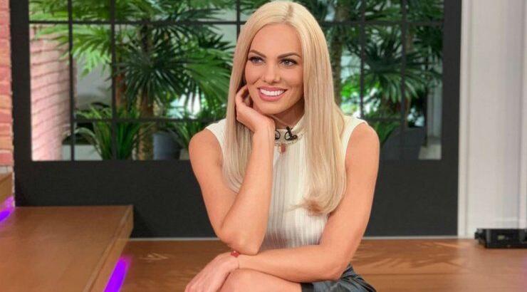 Η Ιωάννα Μαλέσκου σου δίνει έμπνευση για το ιδανικό office hair look! 