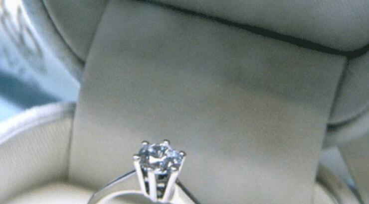 Iordanis Jewellers: Με νέο κοσμηματοπωλείο στη Κύπρο