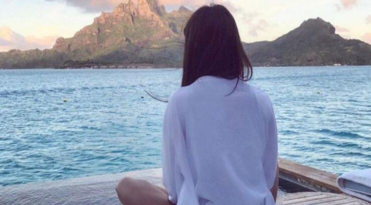 Κούκλα Ελληνίδα επιβεβαίωσε πρώτη φορά την εγκυμοσύνη της