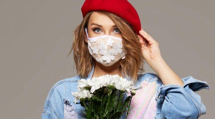 Face mask make-up: 10 συμβουλές για bulletproof μακιγιάζ ενώ φοράς μάσκα