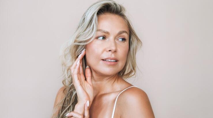 Ρεσβερατρόλη: Το ισχυρό συστατικό που κάνει θαύματα στο δέρμα