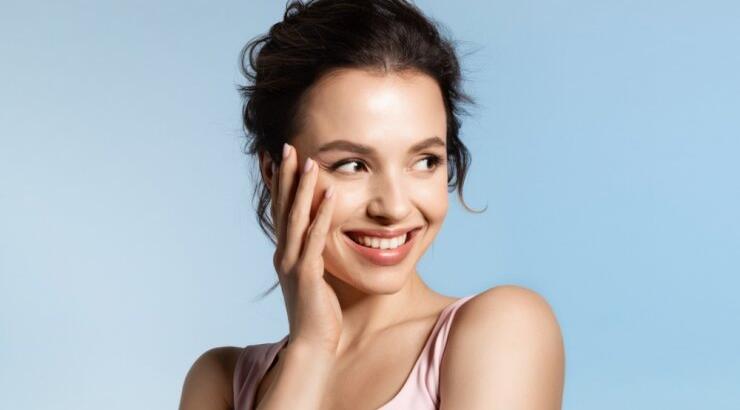 Chin filler: Όλα όσα θέλεις να ξέρεις για τη μη χειρουργική επέμβαση γεμίσματος πηγουνιού