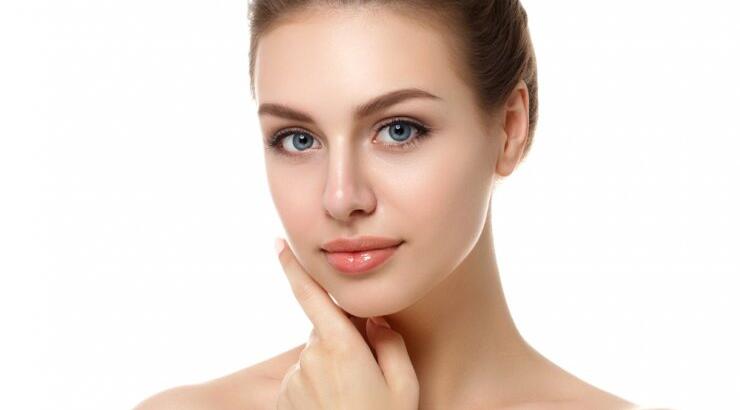 Necktite: Μια θεραπεία σύσφιξης της περιοχής του λαιμού χωρίς χειρουργείο