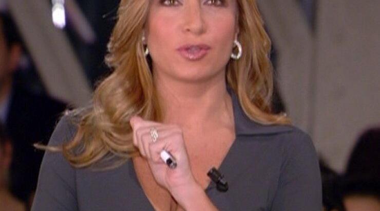 Ιταλίδα παρουσιάστρια: Ο Στρος Καν με «στρίμωξε»