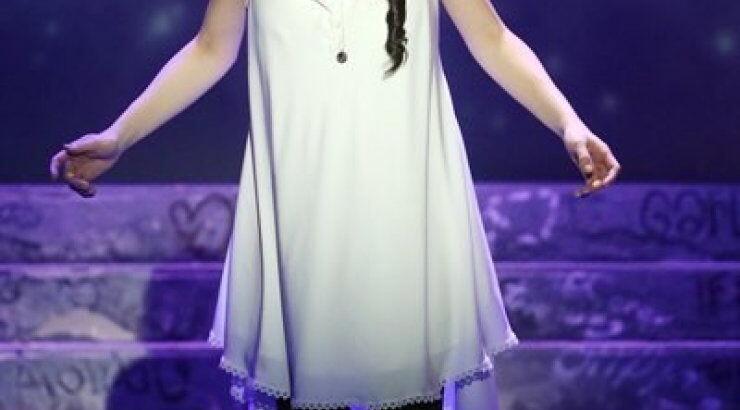 Ήβη Αδάμου: Δείτε πόσο φούσκωσε η κοιλίτσα της στον πέμπτο μήνα της εγκυμοσύνης της!