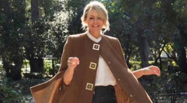 Τζένη Μπαλατσινού: Το χριστουγεννιάτικο δέντρο της που “έκλεψε” τις εντυπώσεις!