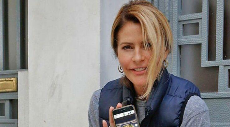 Τζένη Μπαλατσινού: Περιγράφει τη συγκινητική στιγμή που ζήτησε από τον γιο της να τη συνοδεύσει στην εκκλησία