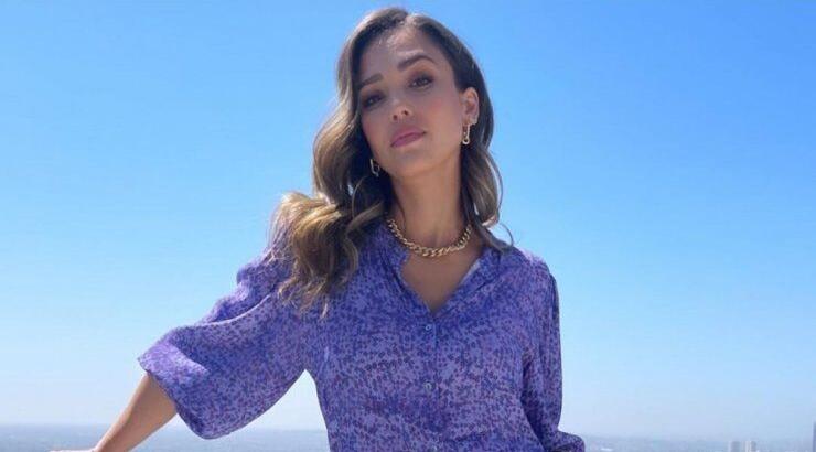 Jessica Alba: Μας δείχνει πως εργάζεται από το σπίτι με τον γιο της [εικόνα]