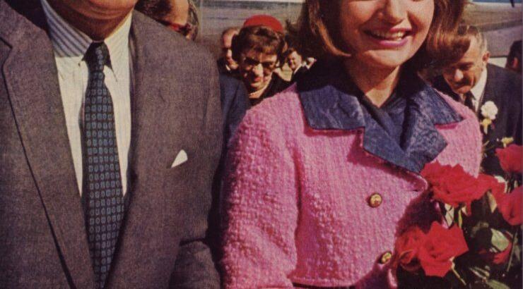 Jackie O’: Το ροζ σύνολό της που έμεινε στην ιστορία