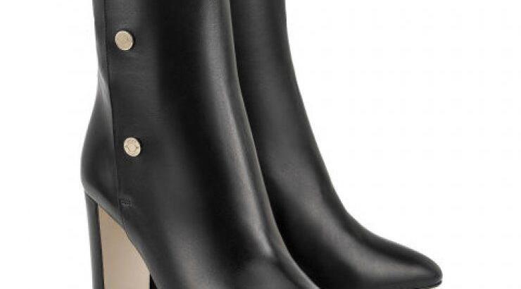 10 ζευγάρια μαύρα ankle boots που θα λατρέψεις [εικόνες]