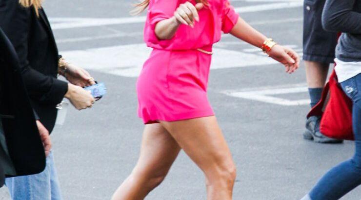 Jennifer Lopez: Το φούξια το αγαπημένο της χρώμα [εικόνες]