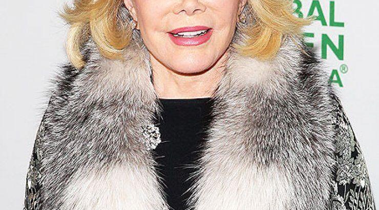 Selfie με την Joan Rivers στο χειρουργείο έβγαλε ένας από τους γιατρούς της!