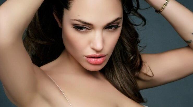 "Το φιλί της Αντζελίνα Τζολί σε ξυπνάει ως άντρα"!