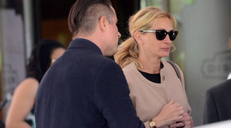 Συντετριμμένη η Julia Roberts στη κηδεία της αδερφής της [εικόνες]