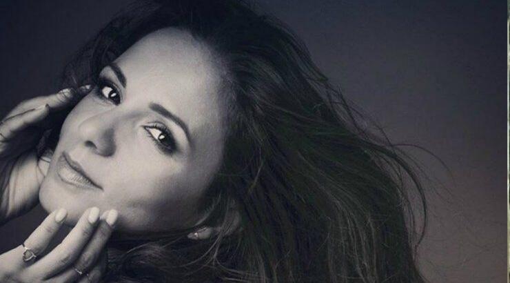 Χριστιάνα Καφά: Η δημιουργός για το βραχιολάκι της Madame Figaro για την εκστρατεία κατά του καρκίνου του μαστού μίλησε στο ilovestyle.com