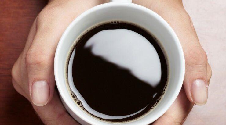 Ποια είναι η πιο σωστή ώρα να πίνουμε καφέ;