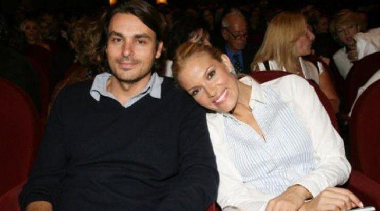 N. Κριθαριώτης: "Με τη Βίκυ δίνουμε μάχη με τη φθορά του χρονου"