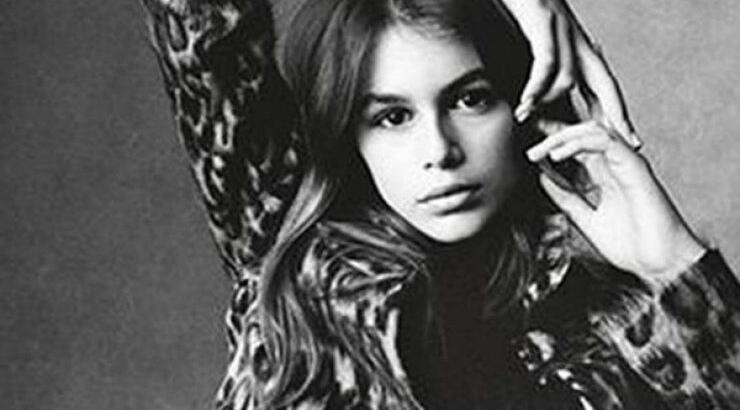 Στα βήματα της μαμάς της, η κόρη της Cindy Crawford 