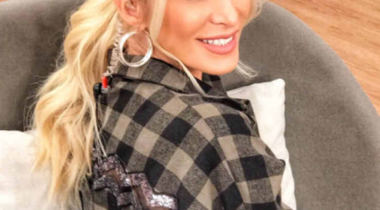 Κατερίνα Καινούργιου: Μας δείχνει το σαλόνι του σπιτιού της!