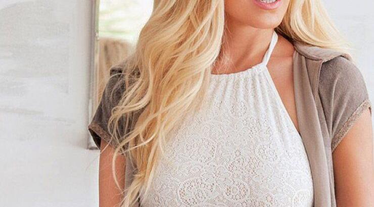 Κατερίνα Καινούργιου: Δείτε την με μαγιό χωρίς ρετούς!