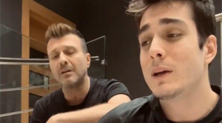 Γιώργος Κακοσαίος: Τραγουδάει με τον πατέρα του και την Πέγκυ Ζήνα live [βίντεο]