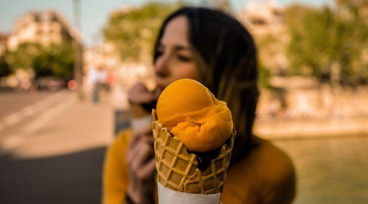 Φαγητό εκτός σπιτιού το καλοκαίρι - Πώς θα γλιτώσουμε θερμίδες;