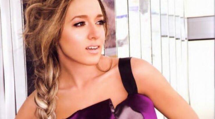  Τι επισκίασε την οικογενειακή ευτυχία της Καλομοίρας;