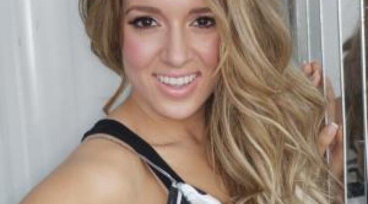  Δείτε πρώτη φορά την Καλομοίρα με μαγιό μετά την γέννηση των διδύμων της!