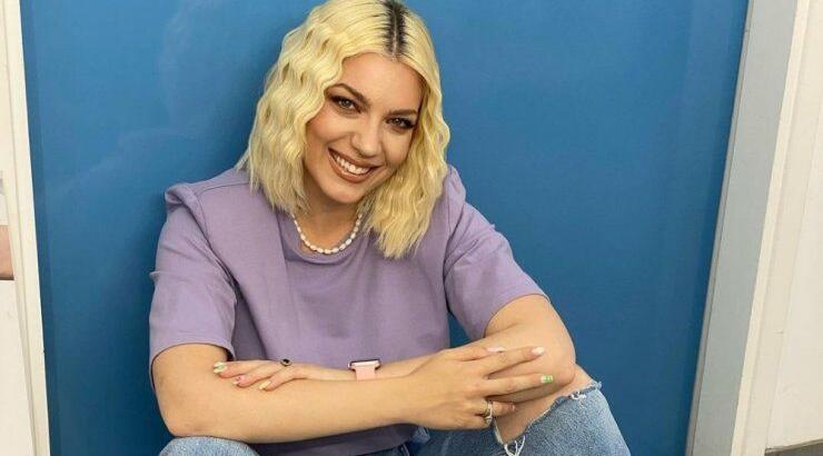 Άντρη Καραντώνη: Οι αδημοσίευτες εικόνες μέσα στην αίθουσα τοκετού με τις κόρες της