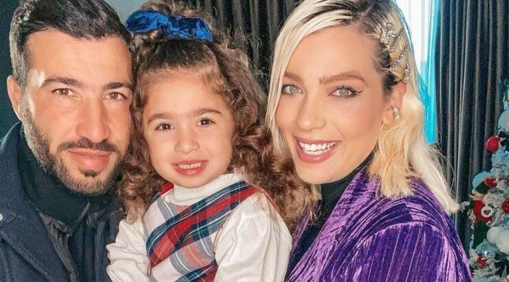 Σκουρουμούνης - Καραντώνη: Επέλεξαν νονό για την κόρη τους [εικόνα]