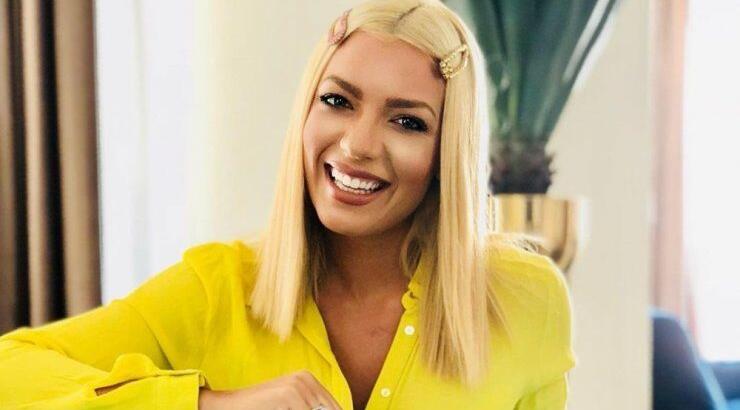 Άντρη Καραντώνη: Που επέλεξε να κάνει την πρώτη βόλτα μαζί με τα κορίτσια της; [εικόνα & βίντεο] 