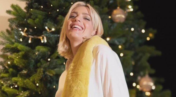 Συμβουλές για να αντιγράψεις το πρωινό μακιγιάζ της Άντρης Καραντώνη