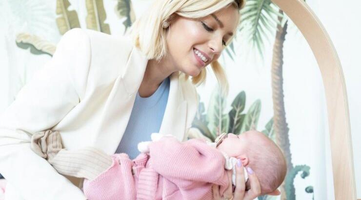 Άντρη Καραντώνη: Η μικρή Στυλιανή "έσκασε" το πρώτο της χαμόγελο και η παρουσιάστρια το μοιράστηκε μαζί μας!