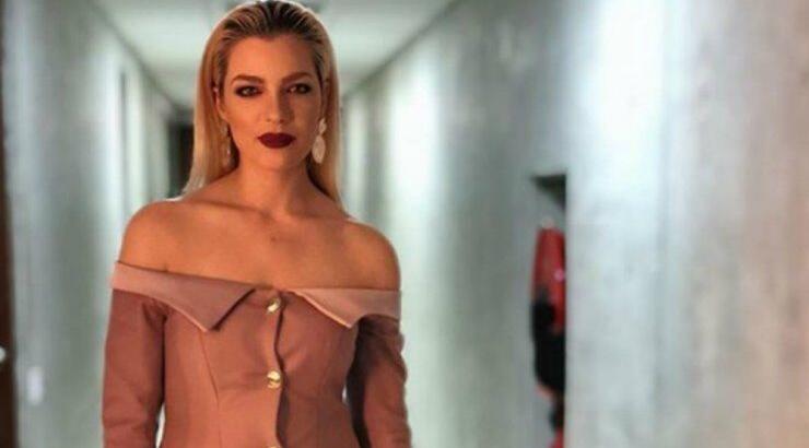 Άντρη Καραντώνη: Τι δηλώνει για την αλλαγή ημέρας προβολής της "Παραδοσιακής Βραδιάς";