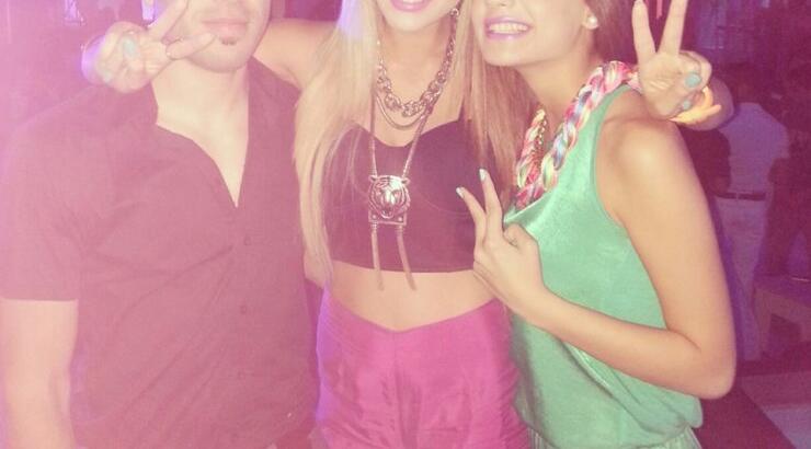 Άντρη Καραντώνη - Νεοκλής Σκουρουμούνης: Διασκέδασαν σε γνωστό club της Λάρνακας