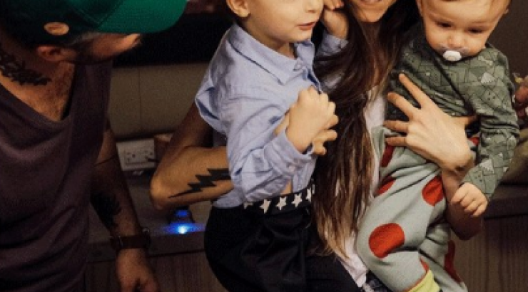 Σοφία Καρβέλα: Η έκπληξη για τα γενέθλιά της από την Άννα Βίσση!