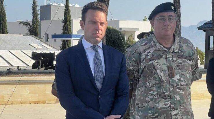 Στέφανος Κασσελάκης: Η κομψή ενδυματολογική επιλογή στην Κύπρο [εικόνες]