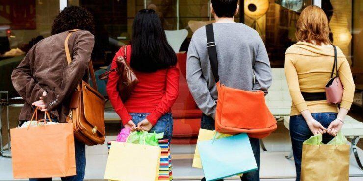 Αναφορά Προέδρου στο Ανώτατο για τα ωράρια καταστημάτων 