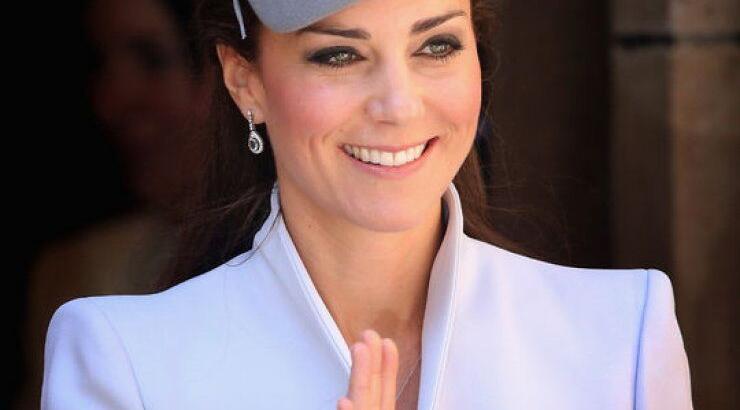 Η Kate Middleton περιμένει δίδυμα;