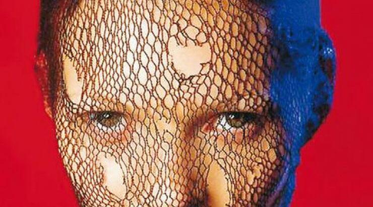 Στο σφυρί η Kate Moss 