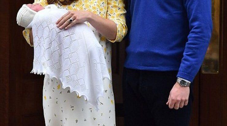 Οι πρώτες φωτογραφίες της μικρής πριγκίπισσας [εικόνες+βίντεο]