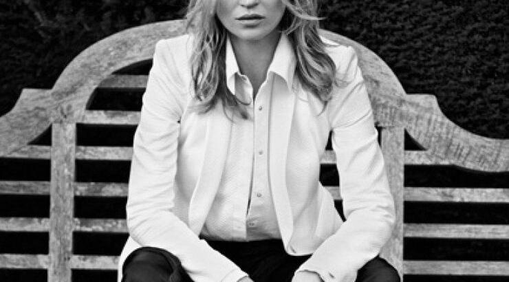 H έφηβη Kate Moss φωτογραφίζεται με τη μητέρα της