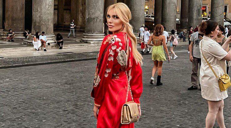 Κατερίνα Καινούργιου: Το ταξίδι στη Ρώμη με πρόσωπο που δεν ήθελε να μαθευτεί! 