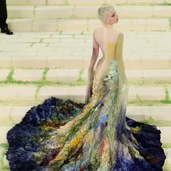 Το ChatGPT σου δείχνει πώς θα ήταν το ιδανικό look για το Met Gala 2026