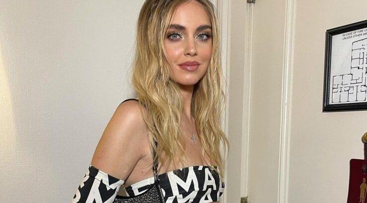 Chiara Ferragni: Απογείωσε το low-rise mini skirt trend