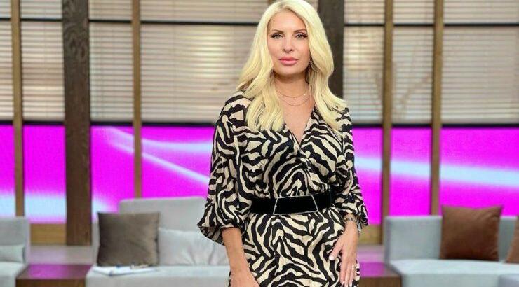 Deep Purple: Το λιλά σύνολο που φόρεσε η Ελένη Μενεγάκη και μας εντυπωσίασε